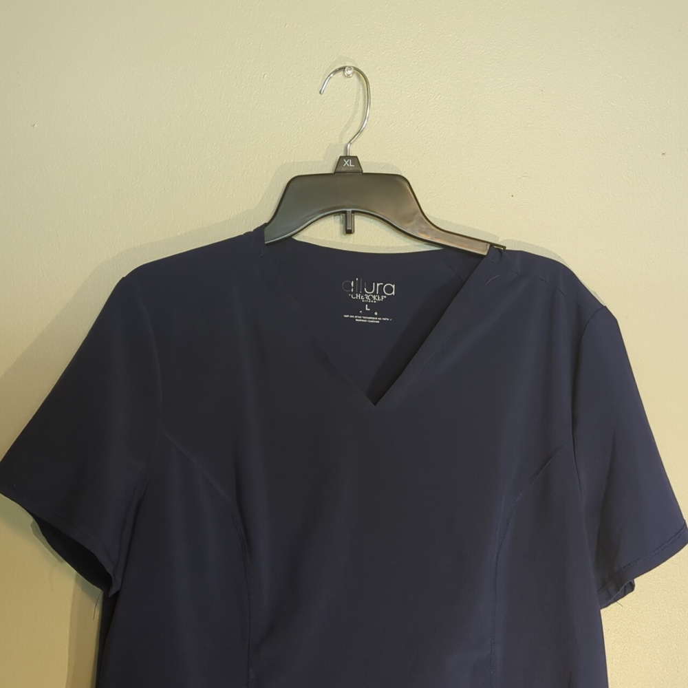 Allura by Cherokee Women's Top L